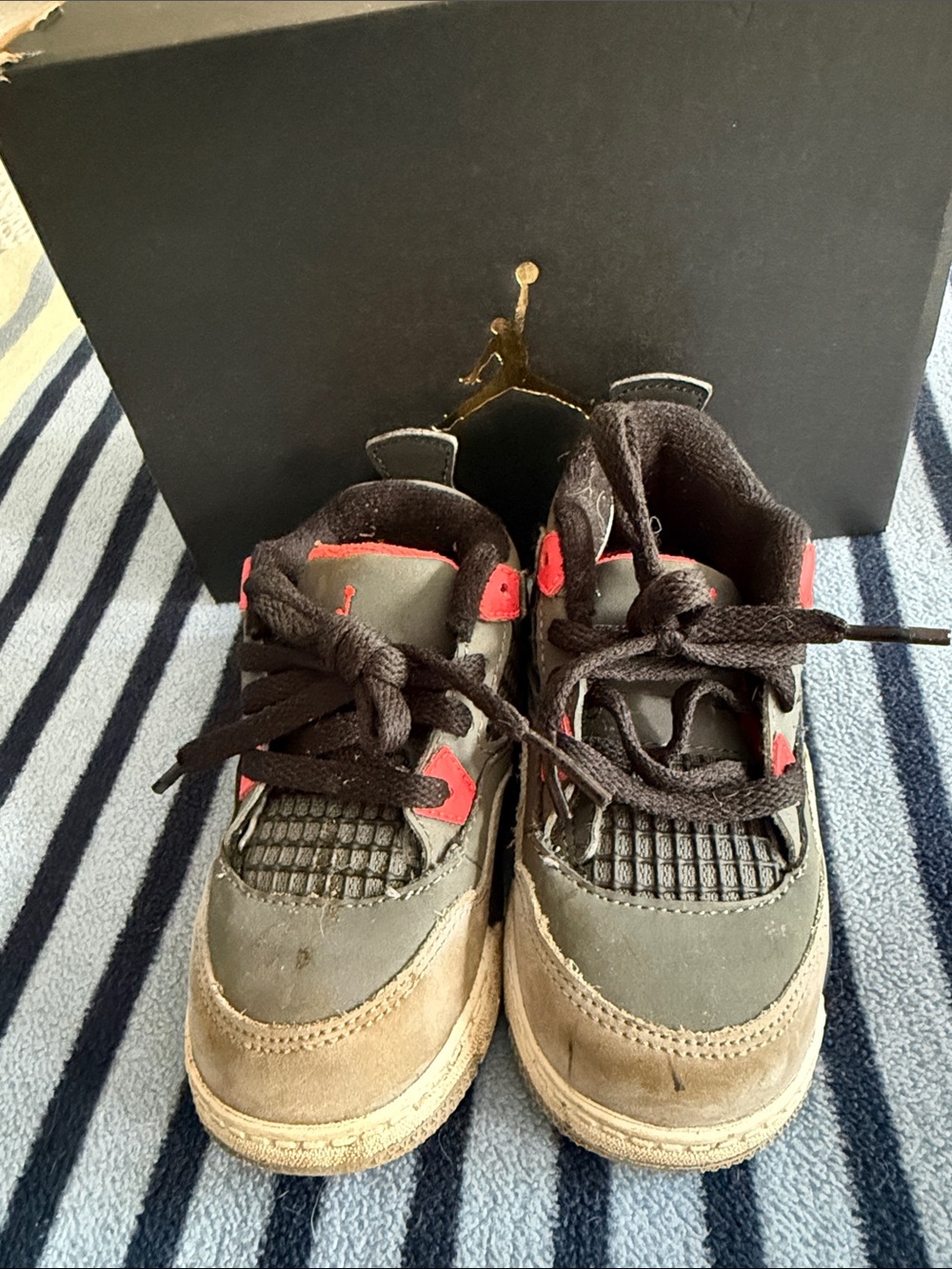 Jordan 4 Retro ( TD) Kids Lace-Up Sneakers in Black, Brown and Red